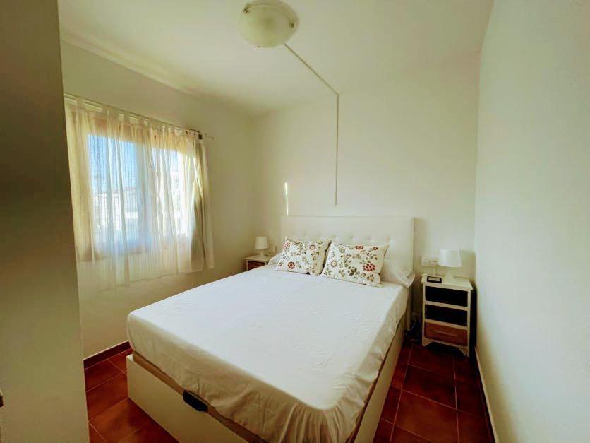 Precioso Apartamento Residencial Con Piscina Cala En Porter  外观 照片